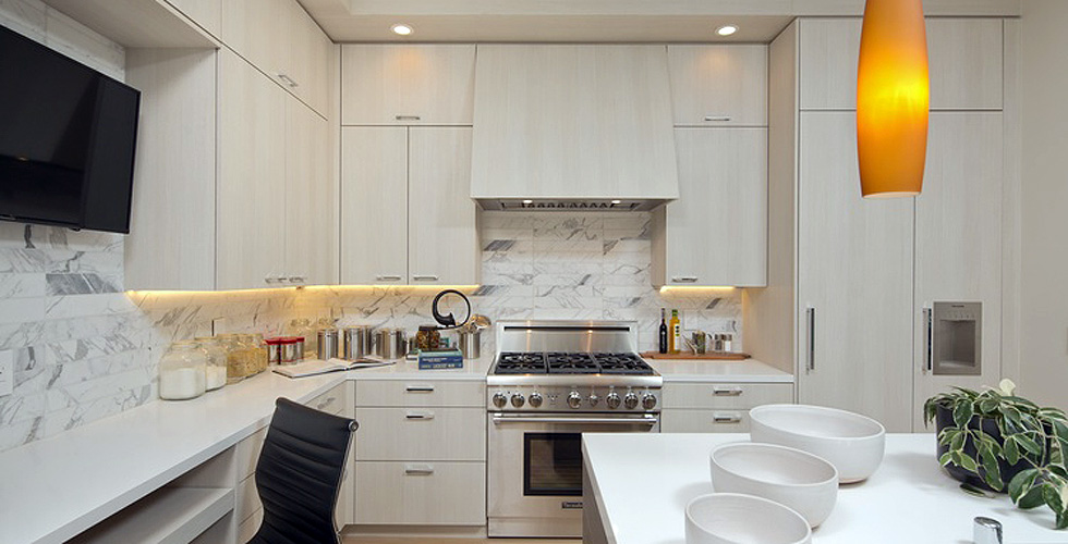 Contemporary Kitchen